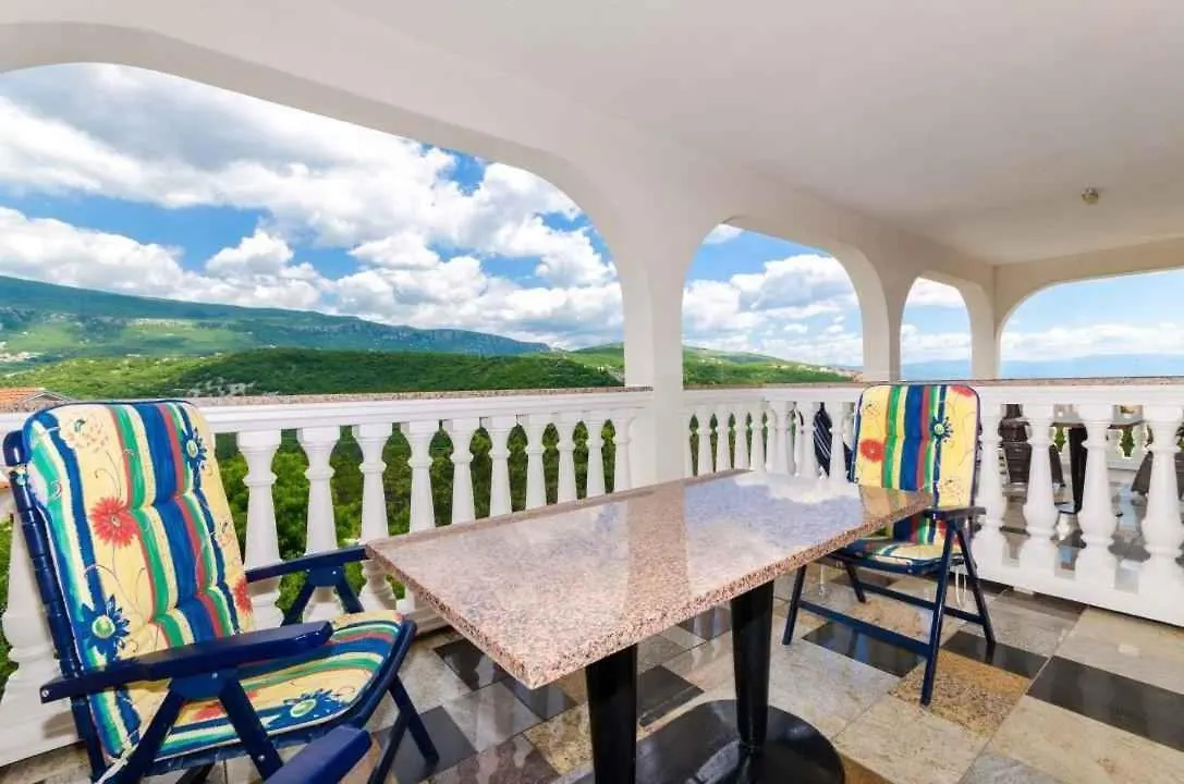 Apartments In Crikvenica 5281