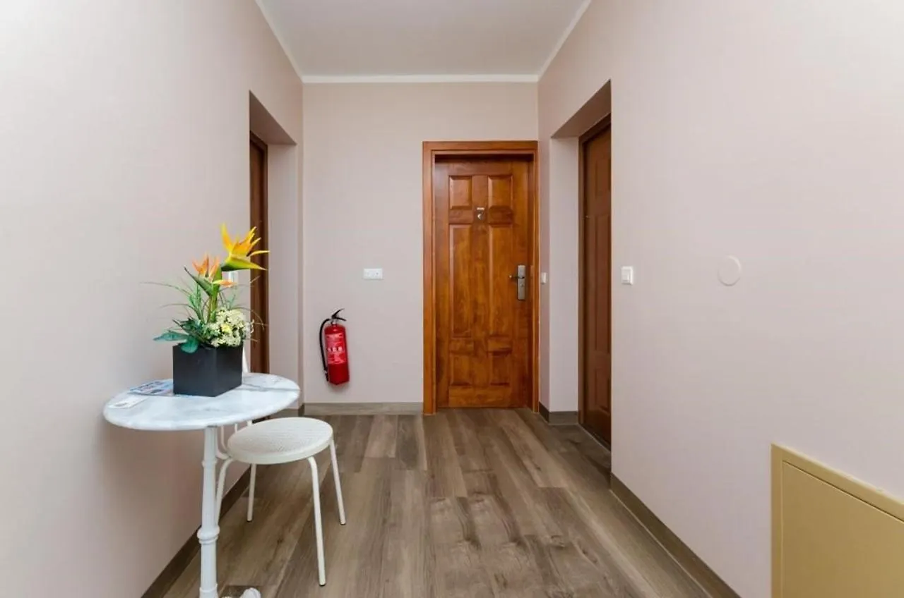 Apartments In Crikvenica 5281
