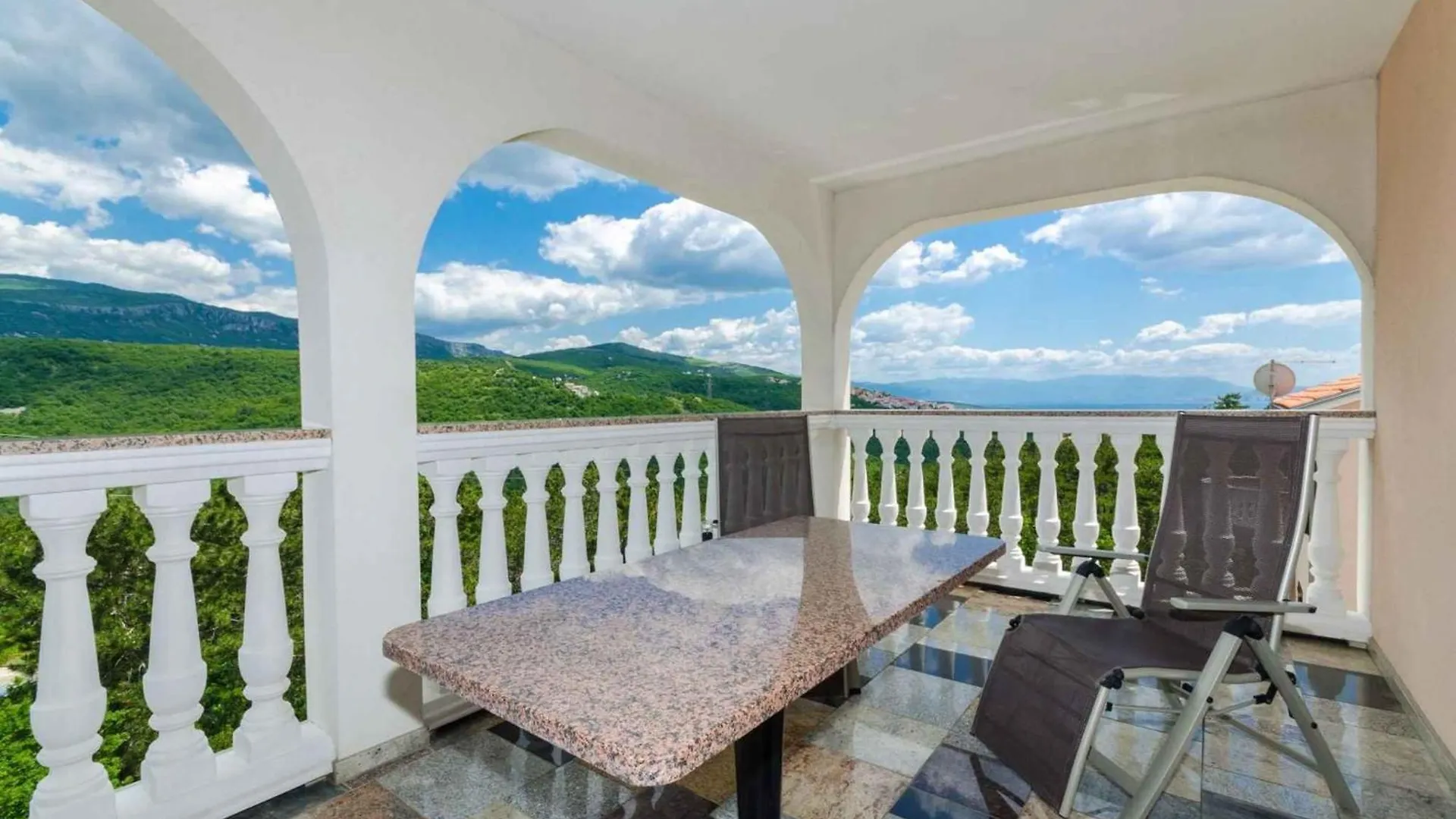 Apartments In Crikvenica 5281 Croatia