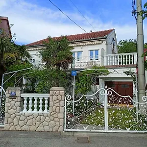 Irena Apartman